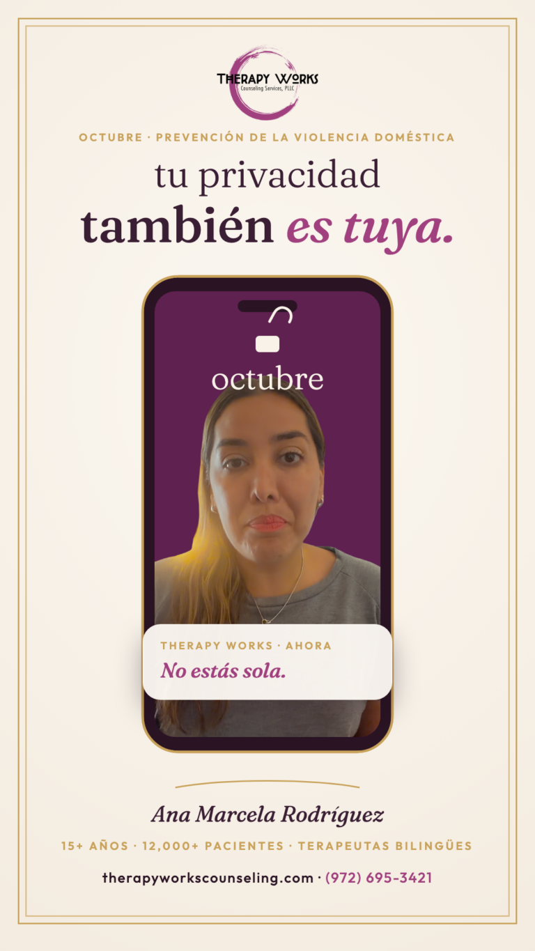¿Revisa tu celular sin tu consentimiento? | Señales de violencia doméstica